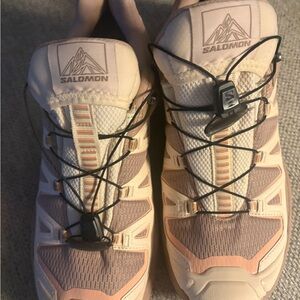 Salomon X Ultra 360 Edge in Pink and Cream